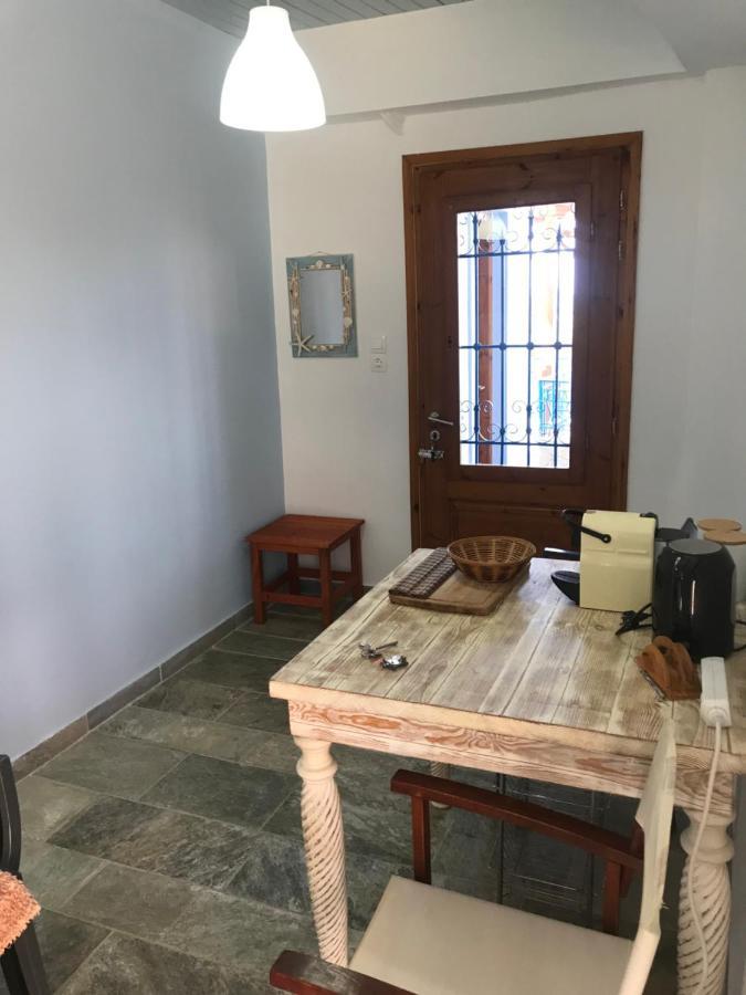 Sourpi Villas Nies Seaside Appartments מראה חיצוני תמונה