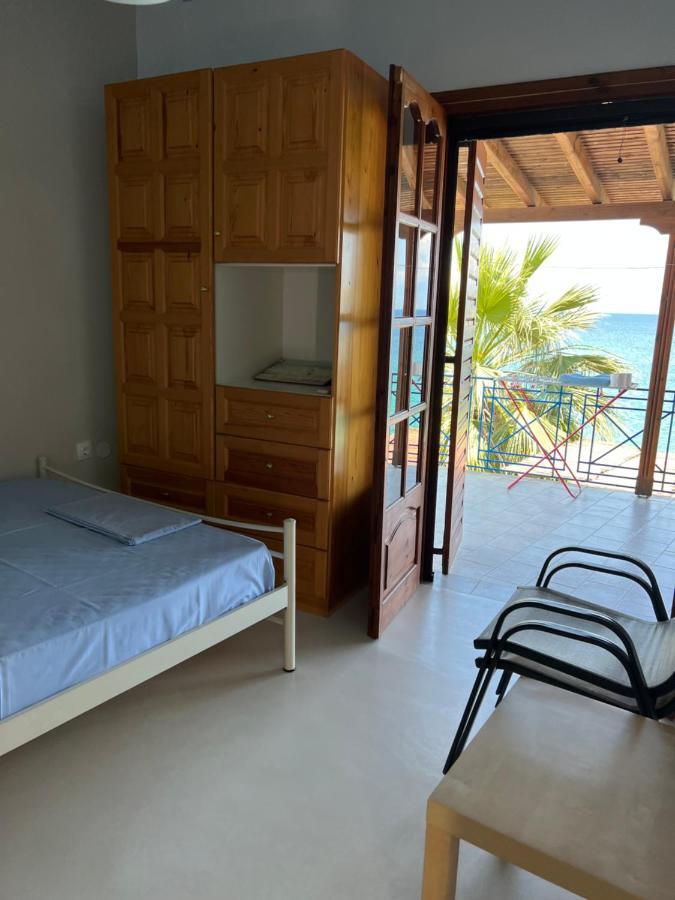Sourpi Villas Nies Seaside Appartments מראה חיצוני תמונה