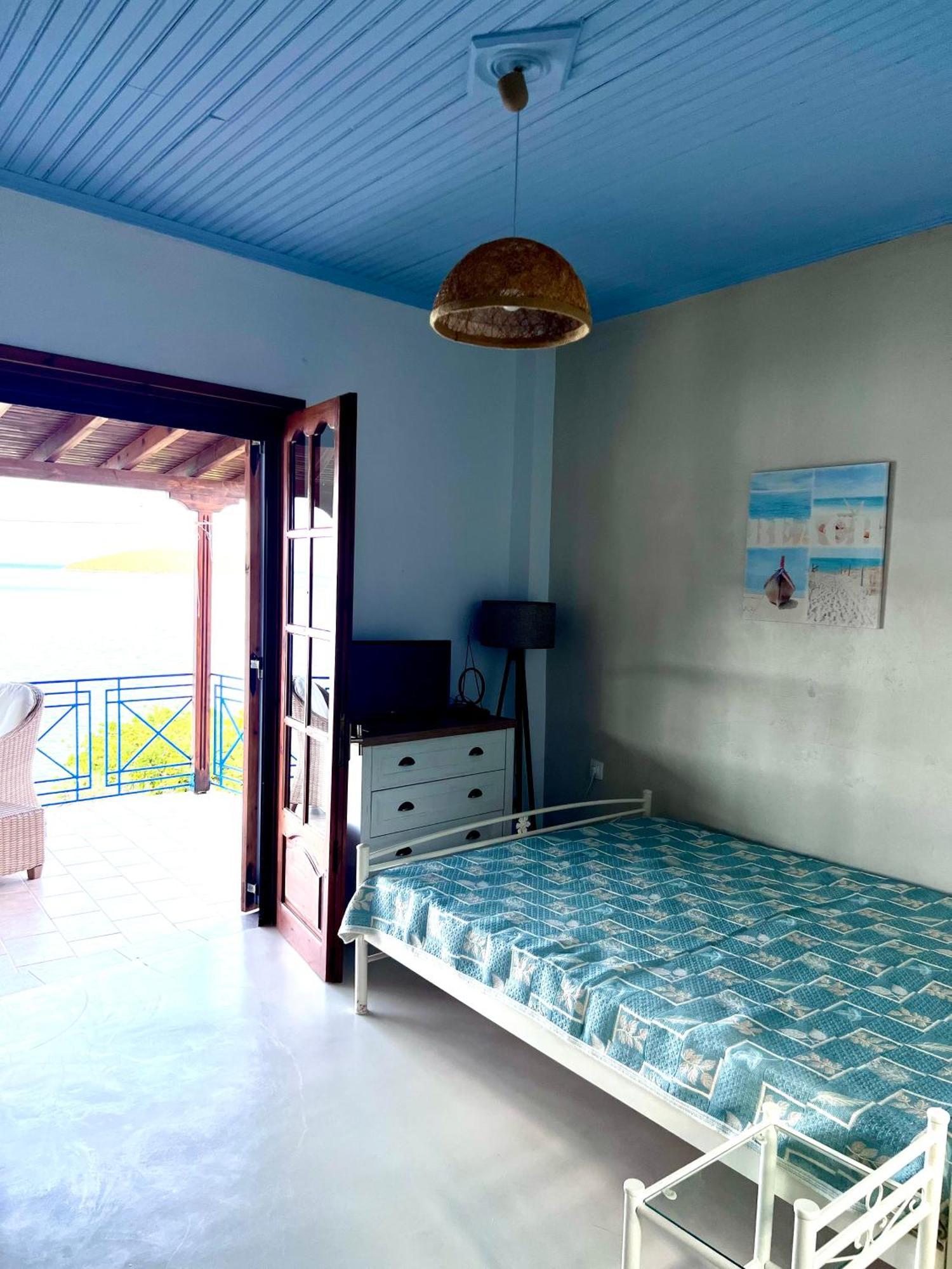 Sourpi Villas Nies Seaside Appartments מראה חיצוני תמונה