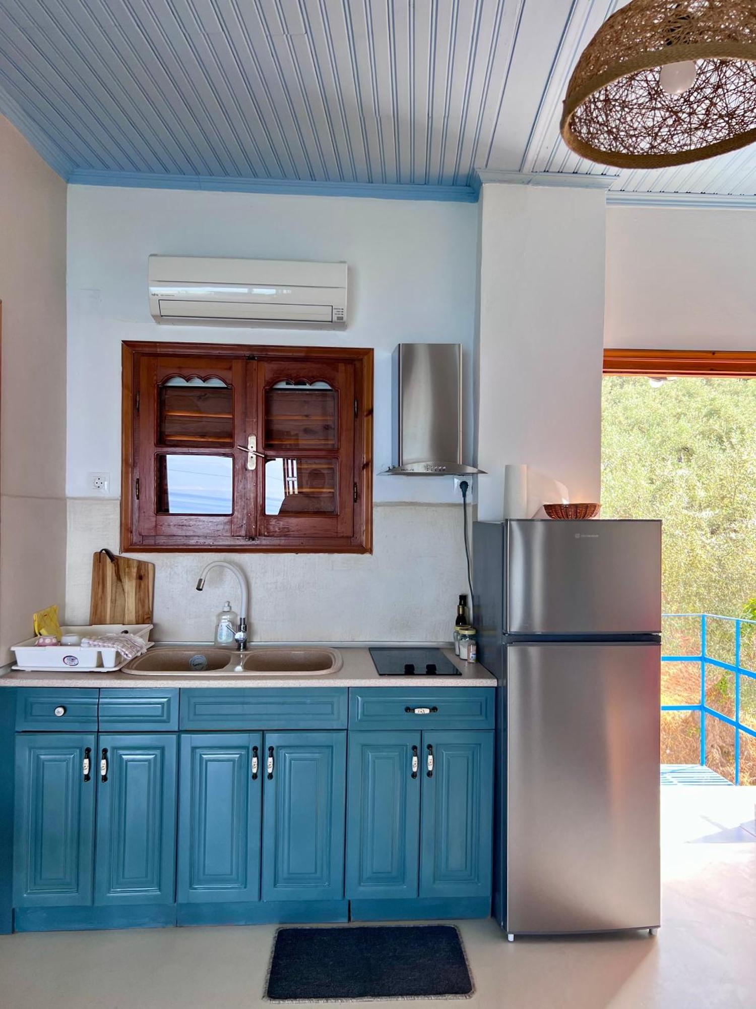 Sourpi Villas Nies Seaside Appartments מראה חיצוני תמונה