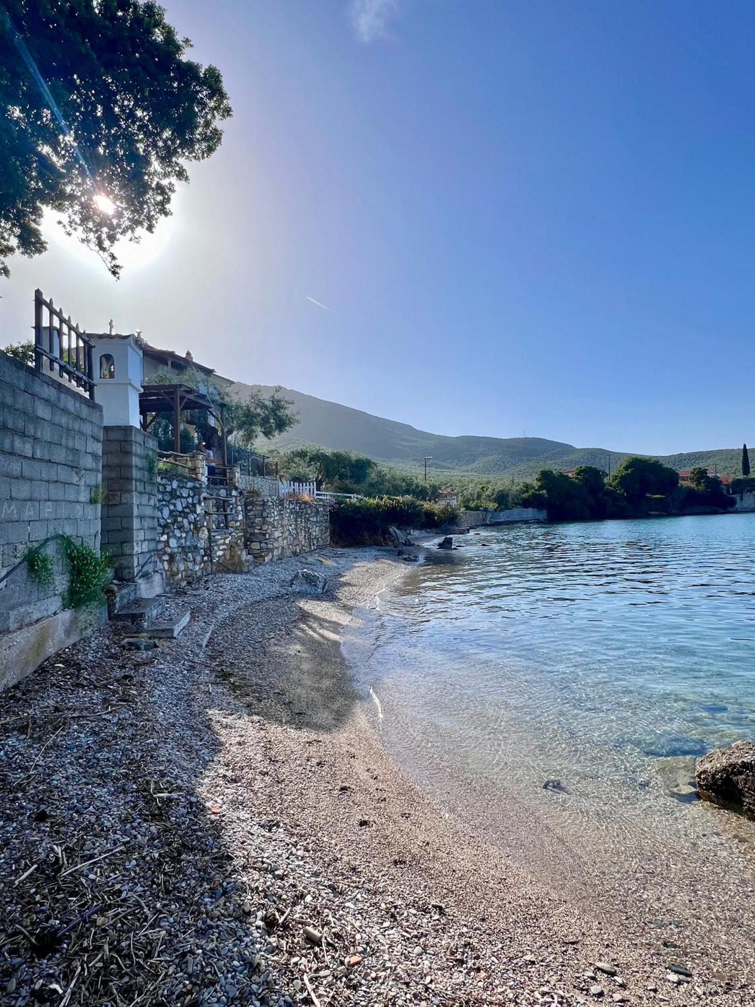 Sourpi Villas Nies Seaside Appartments מראה חיצוני תמונה