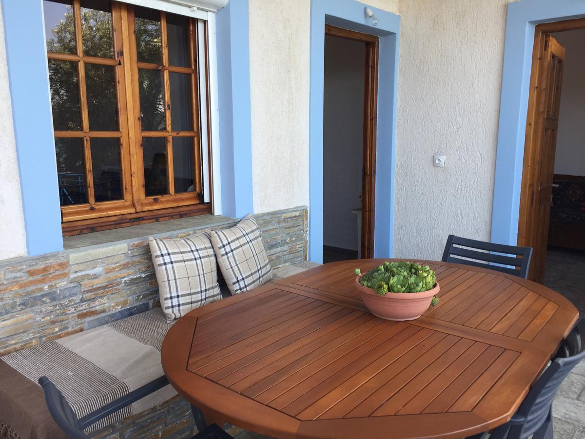 Sourpi Villas Nies Seaside Appartments מראה חיצוני תמונה